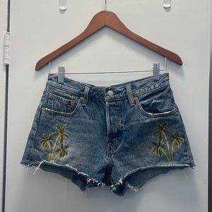 Levi’s Embroidered 🌴 Denim Cutoffs Size 27 Mint Condition